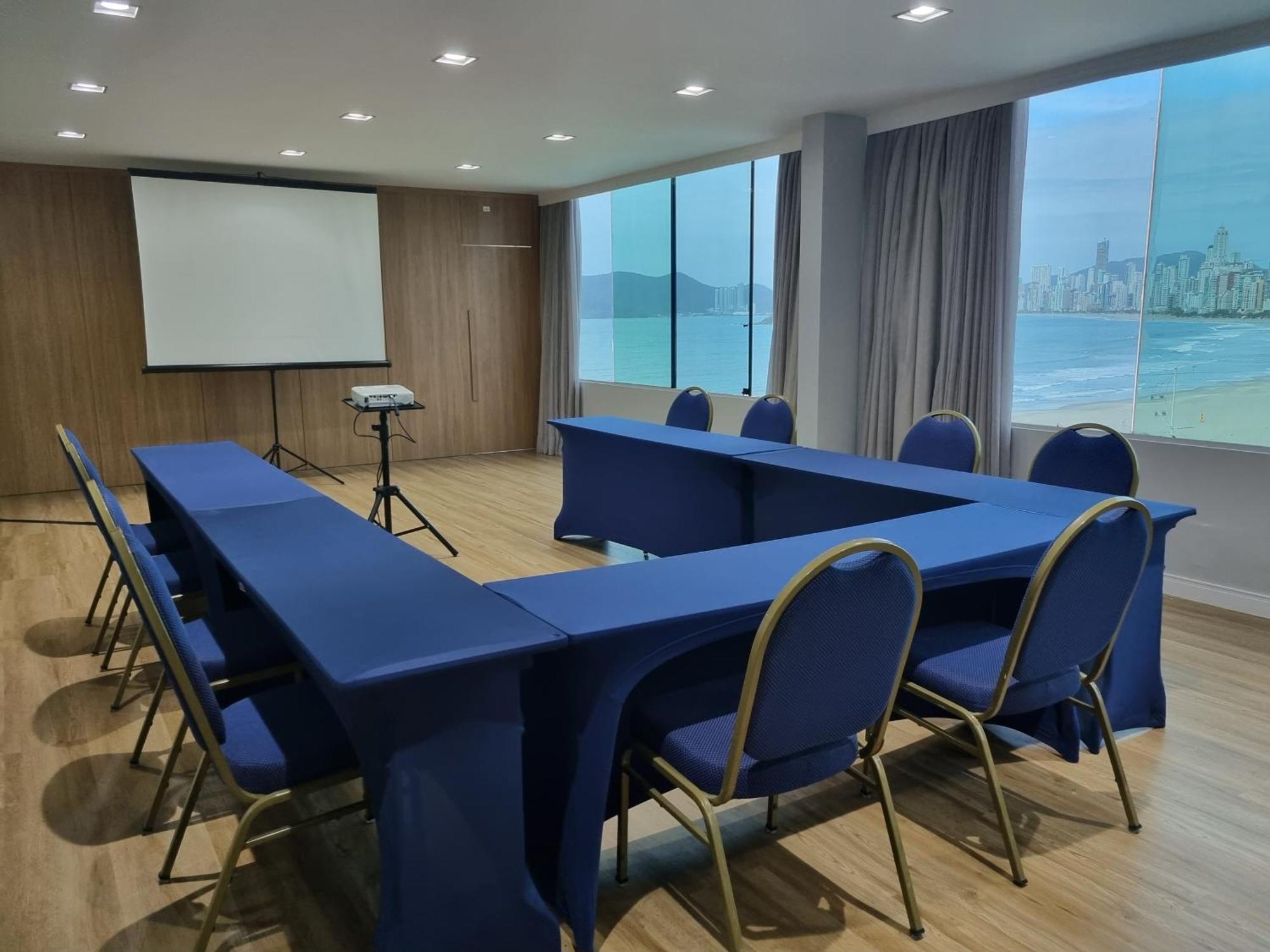 Marambaia E Convenções Hotel