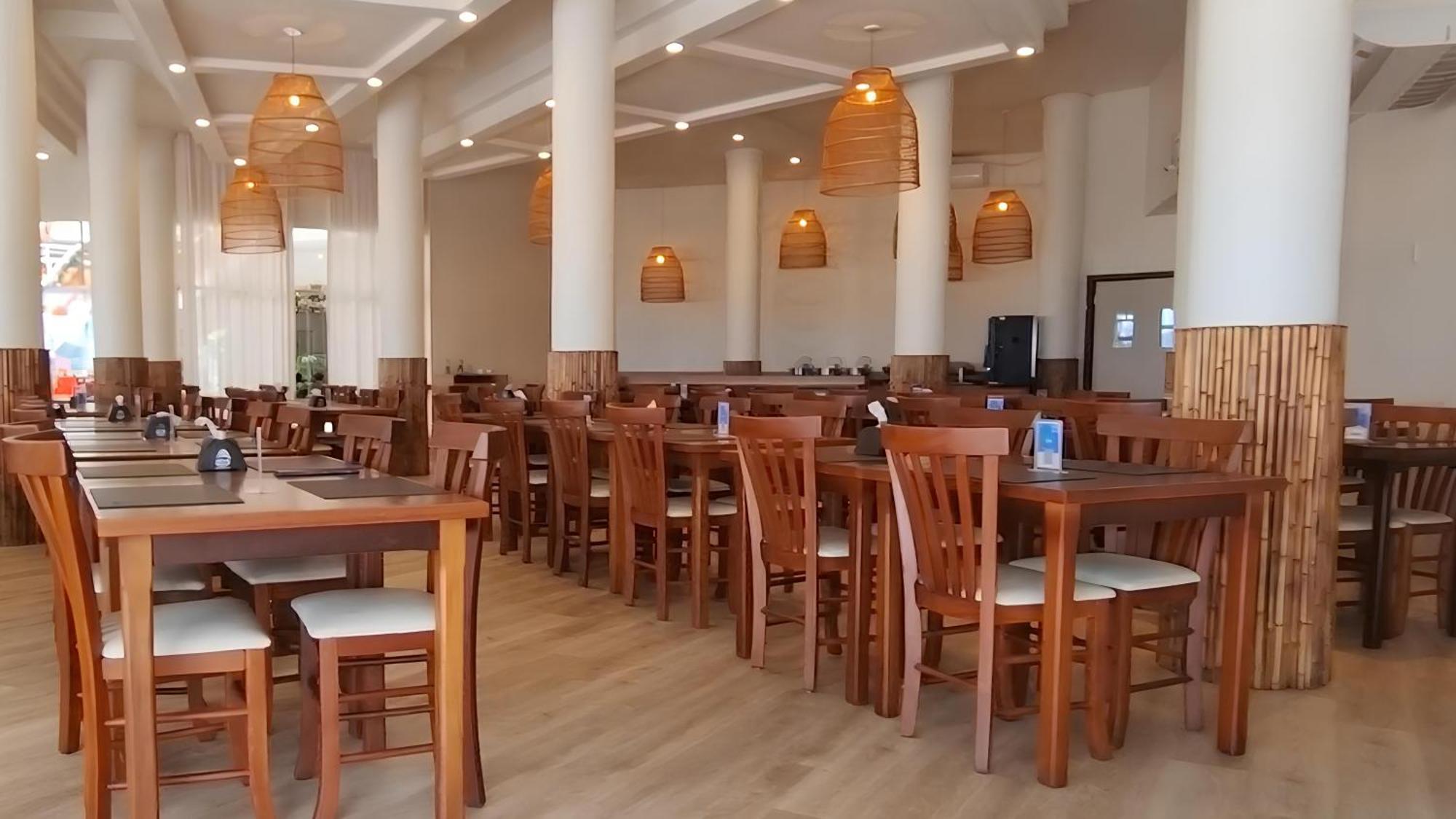 Marambaia E Convencoes Hotel