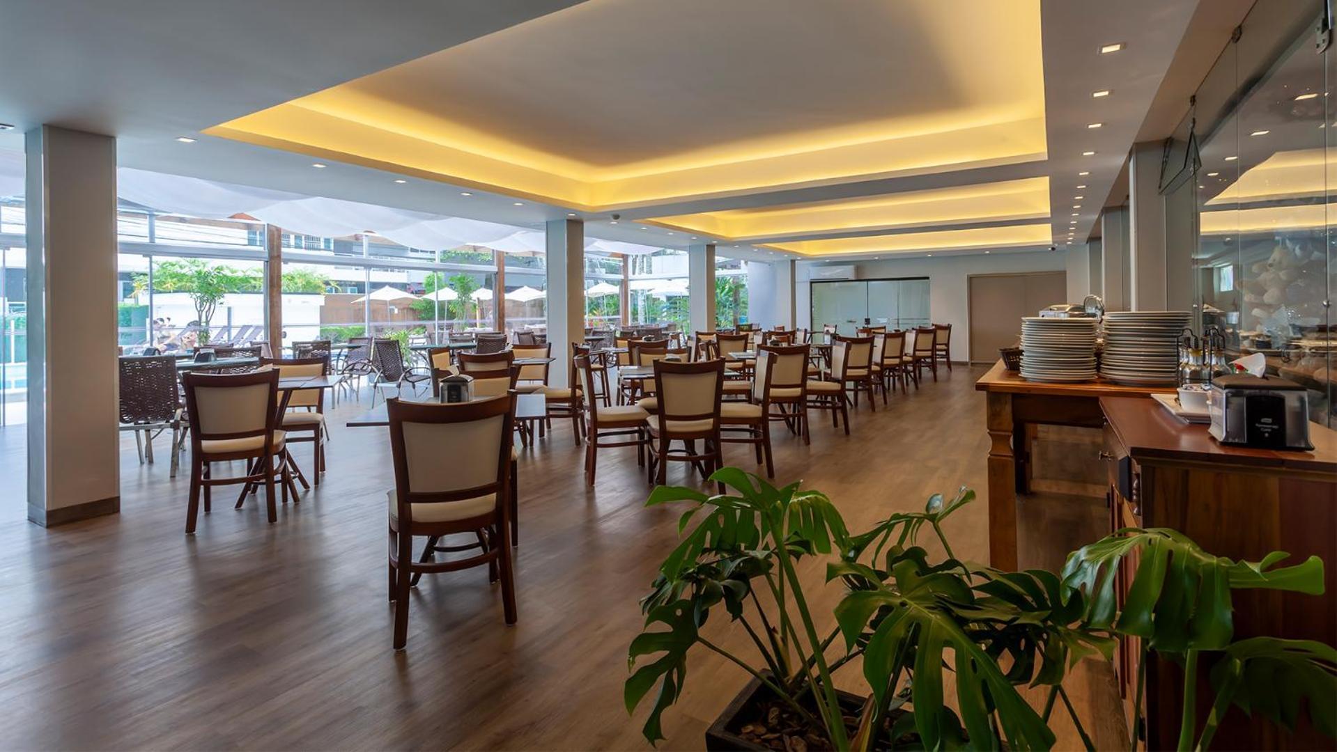 Hotel Marambaia E Convenções 4*